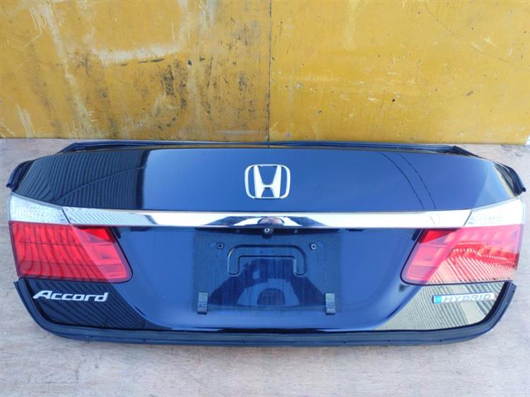 Крышка багажника Хонда Аккорд в Рыбинске 50872