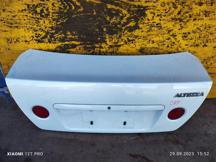 Крышка багажника Тойота Алтеза в Рыбинске 651581
