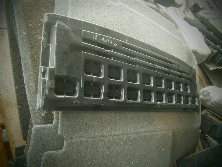 Полка багажника Тойота Сиента в Рыбинске 77566